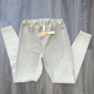 NWT Skims Outdoor DESERT Leggings